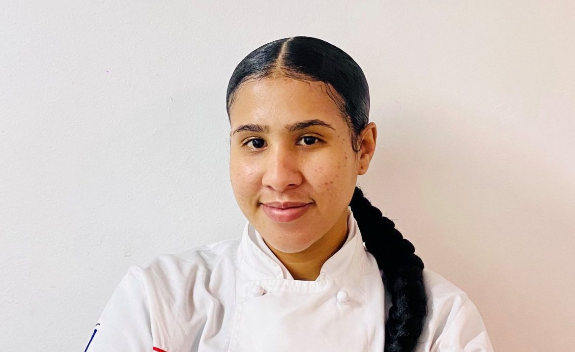 Elsies River’s Maxine Maart wins second place at the Young Chefs Challenge 2025. Discover her culinary journey at Capsicum Culinary Studio.
