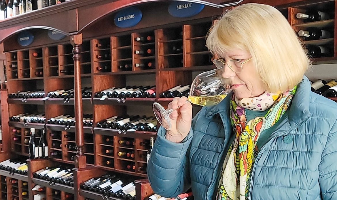 Experience South Africa’s finest white wines and Cap Classiques at Caroline’s 2025 Review at DHL Stadium, Cape Town.